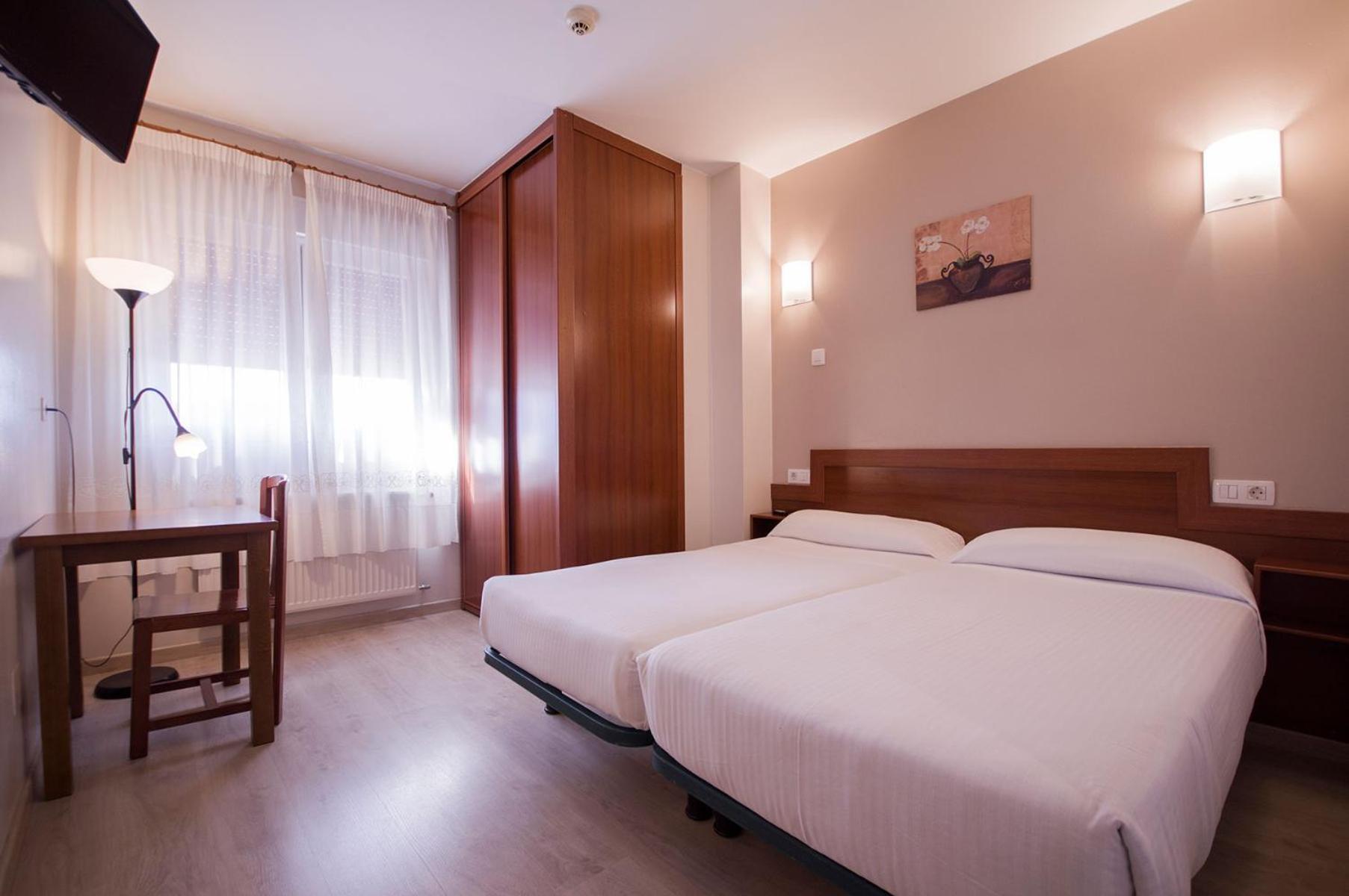 U-Hotel Dario لوغو المظهر الخارجي الصورة