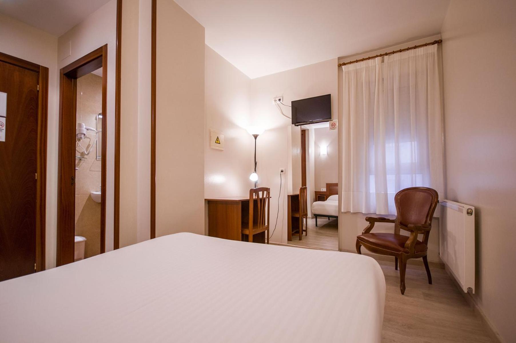 U-Hotel Dario لوغو المظهر الخارجي الصورة
