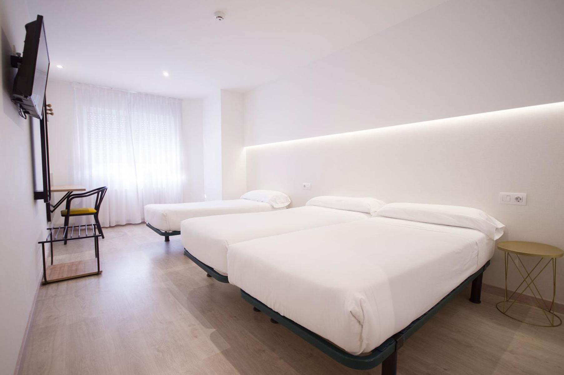 U-Hotel Dario لوغو المظهر الخارجي الصورة