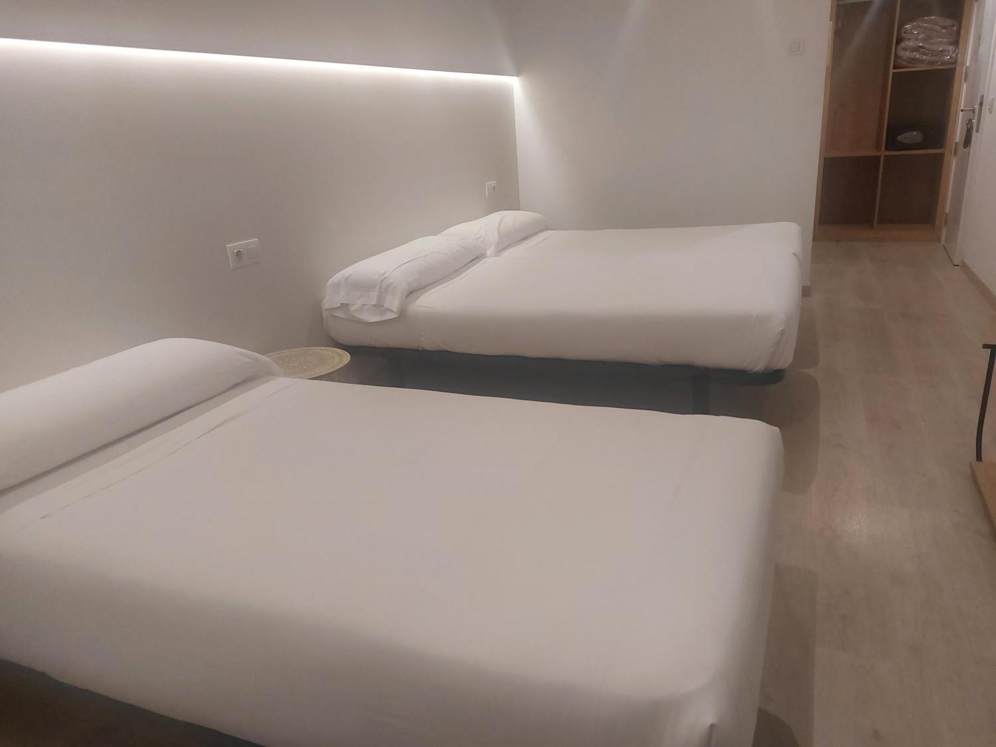 U-Hotel Dario لوغو المظهر الخارجي الصورة